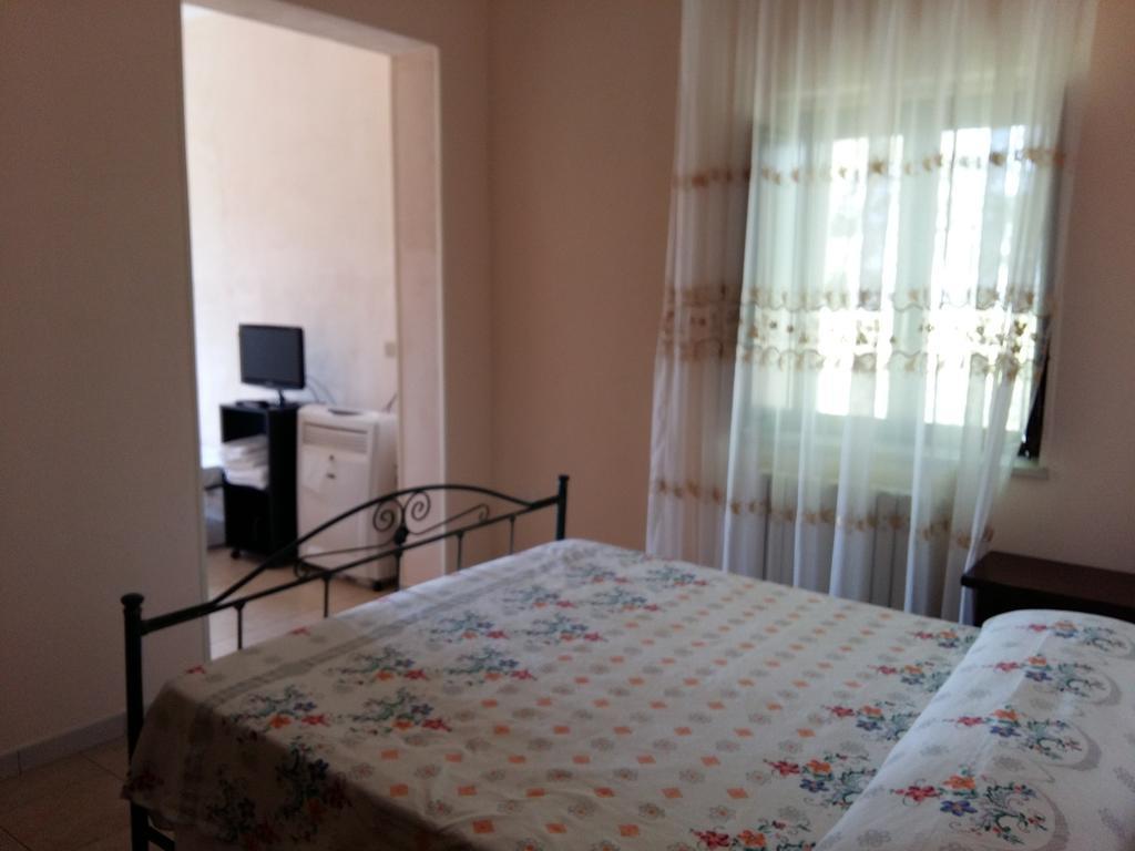 Rotondella La Mortella Agriturismo חדר תמונה
